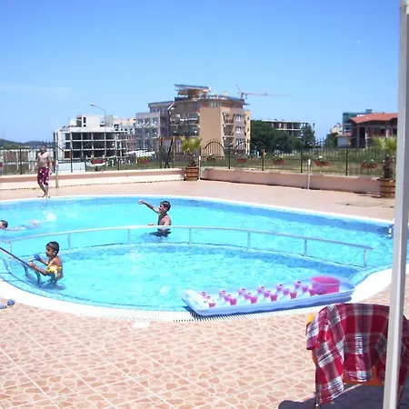 דירה Apartment Primorsko פרימורסקו