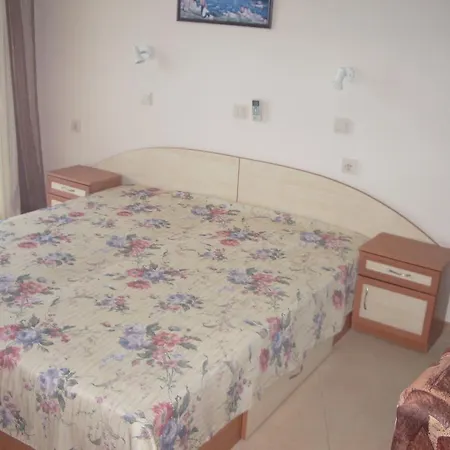 Apartment Apartment Primorsko *