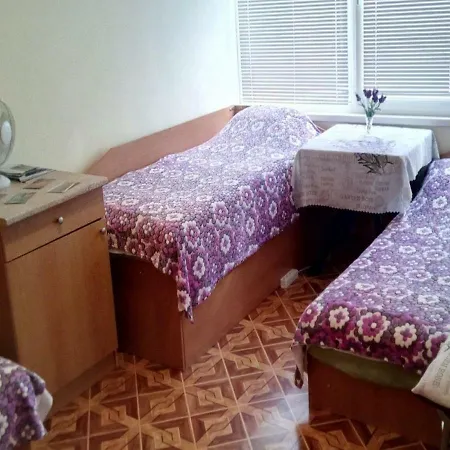 флора - гр.приморско ммц Apartment *